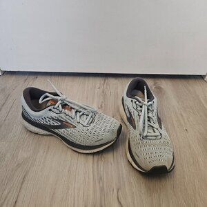Women’s Brooks Ghost 13 Running 75.M Sneakers